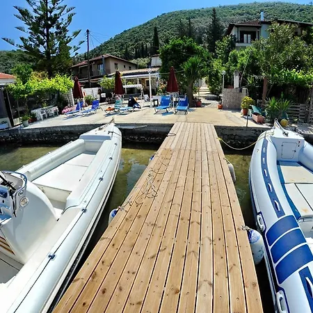 Апартаменты Spiros House And *