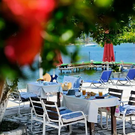 Apartment Spiros House And