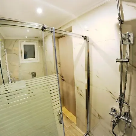 Spiros House And Apartment *